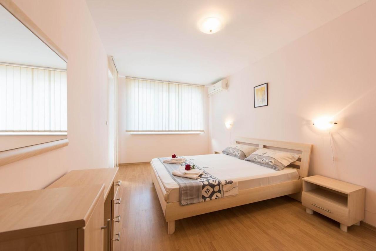 Gt Riviera Fort Beach Apartments Ravda Eksteriør bilde