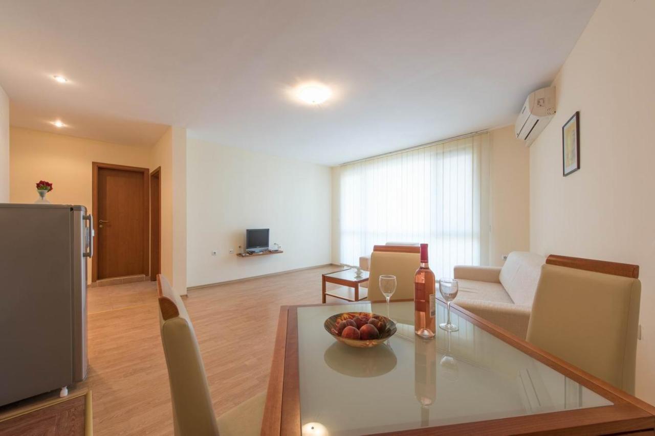 Gt Riviera Fort Beach Apartments Ravda Eksteriør bilde