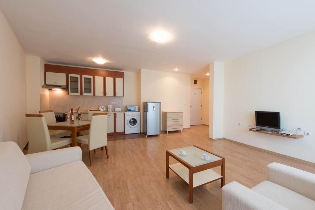Gt Riviera Fort Beach Apartments Ravda Eksteriør bilde