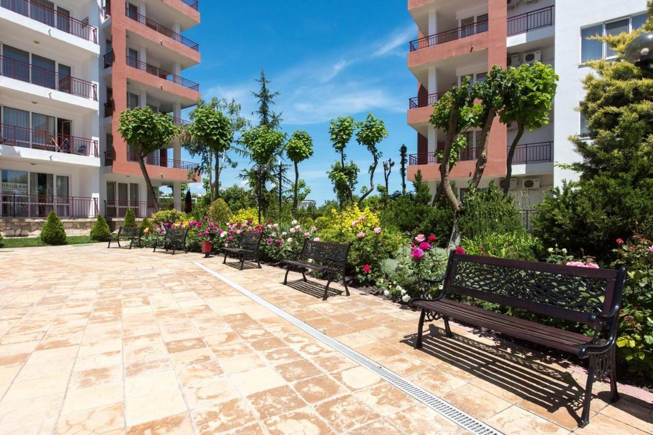 Gt Riviera Fort Beach Apartments Ravda Eksteriør bilde